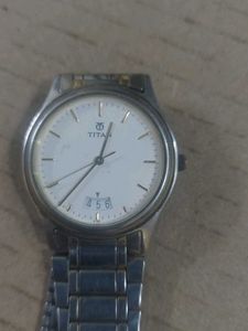 Vintage Titan Analog Wrist Watch