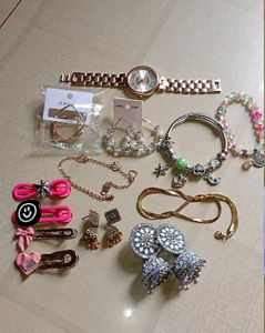 Assorted Women's Jewelry Set