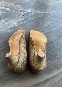 Elegant Embellished Pointed Flats