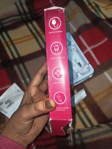 Flawless. Facial Hair Remover