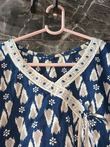 Blue &amp; White Printed Short Kurti