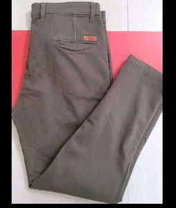 Khakhi Brand CoBB Chinos - Size 32