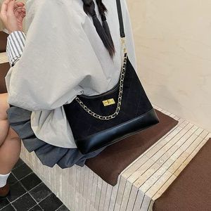 Stylish Quilted Shoulder Bag