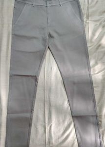 Stylish Grey Chinos - Comfortable &amp; Versatile