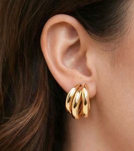 Elegant Pearl and Black Teardrop Earrings