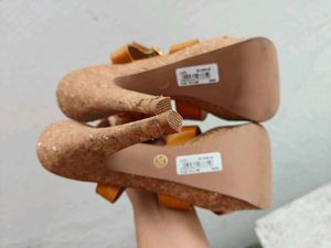 Inc 5 New UK 4 Stylish Tan Cork Platform Heels