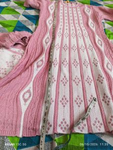 Pink &amp; White Knitted Kurta Set