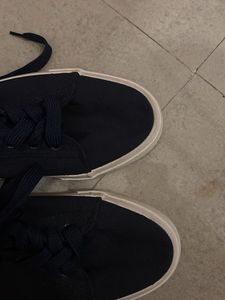 UNISEX Navy Blue Canvas Sneakers