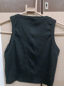 Black Crop Top (Basic)