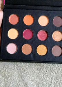 15 Color Eyeshadow Palette