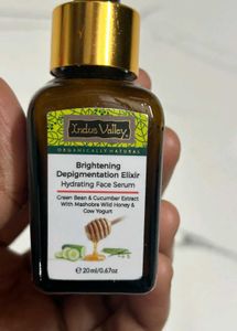 sealed Indus Valley Brightening Face Serum