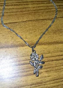 Rose Pendant Chain
