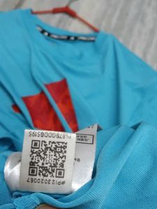 Adidas T-Shirt