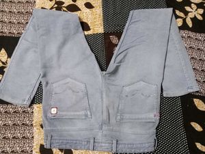 Light Wash Straight Jeans