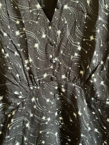 Chic Black Star Print Mini Dress