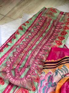Unstitched Pakistani cotton lawn