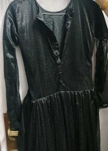 gown