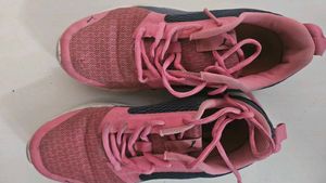 steal deal: original Puma Sneakers