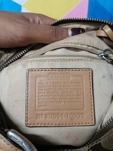 AUTHENTIC COACH HANDBAG