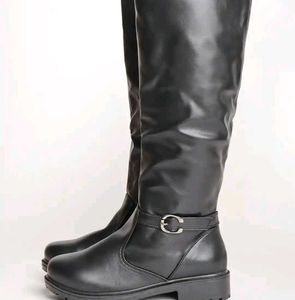 Black Knee-High Boots with Buckle Accent