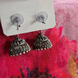 Oxidized Jhumka Earrings with Red &amp; Green Stones