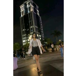 Lightweight Button-Up oversized Shirt
