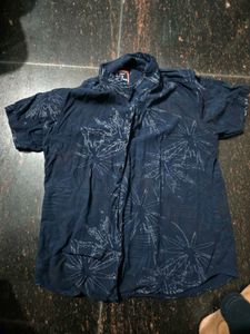 its for 12-14 year boys Blue Leaf Print Sh