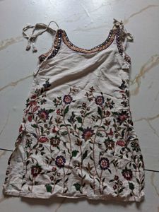 Boho Floral Print Sleeveless Kurta Top