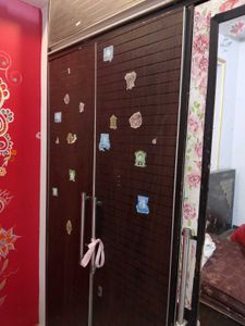 Wardrobe Almirah with Mirror