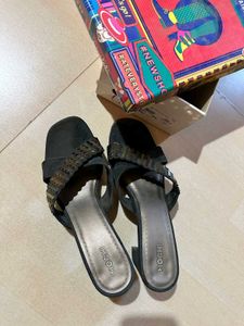 Mochi Brand -Balck heel for party