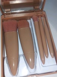 Makeup Brush Set with Mirror