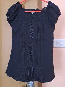 Gothic Lace-Up jet Black Top