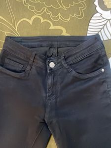 Classic Black Skinny Jeans