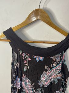 Black Paisley Print Sleeveless Top