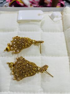Golden Necklace With Moti