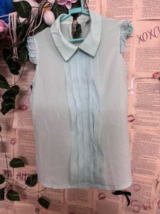 Light Blue Pleated Collared Sleeveless Top
