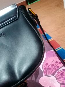 Black Saddle Bag