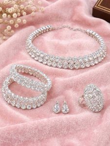 Sparkling Rhinestone Jewellery Set