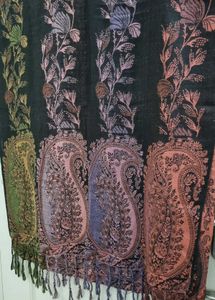 🌸 Elegant Kashmir Pashmina Shawl – Reversible