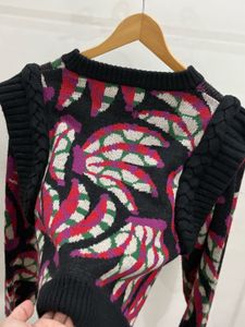 FARM RIO  Banana Dots Pullover Sweater