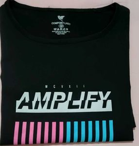 Comfort Lady Graphic T-shirt
