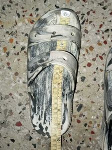 original Crocs Marble Print slides