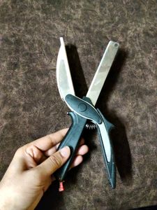 Multi-purpose Clever Cutter Kitchen Tool