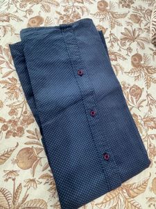 Men's Patterned Blue Button-Up Shirt