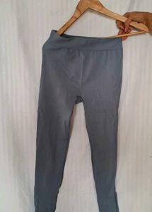 Comfortable Grey Leggings
