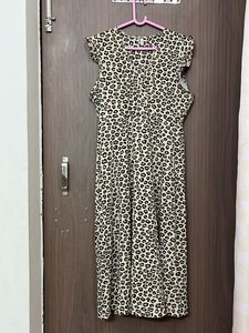 only brand Chic Leopard Print Midi Dress
