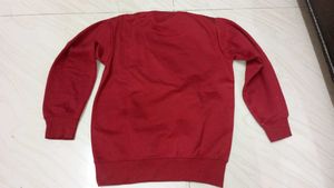 mahroon sweatshirt for 6 to 8 year