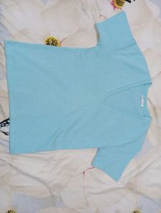 zara  V-Neck T-Shirt