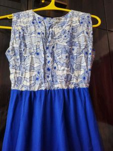 Blue &amp; White Sleeveless One piece Dress