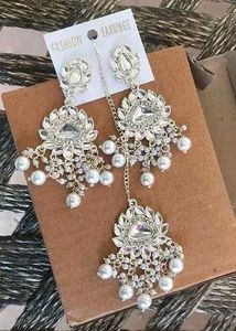 Elegant Pearl &amp; Crystal Jewelry Set